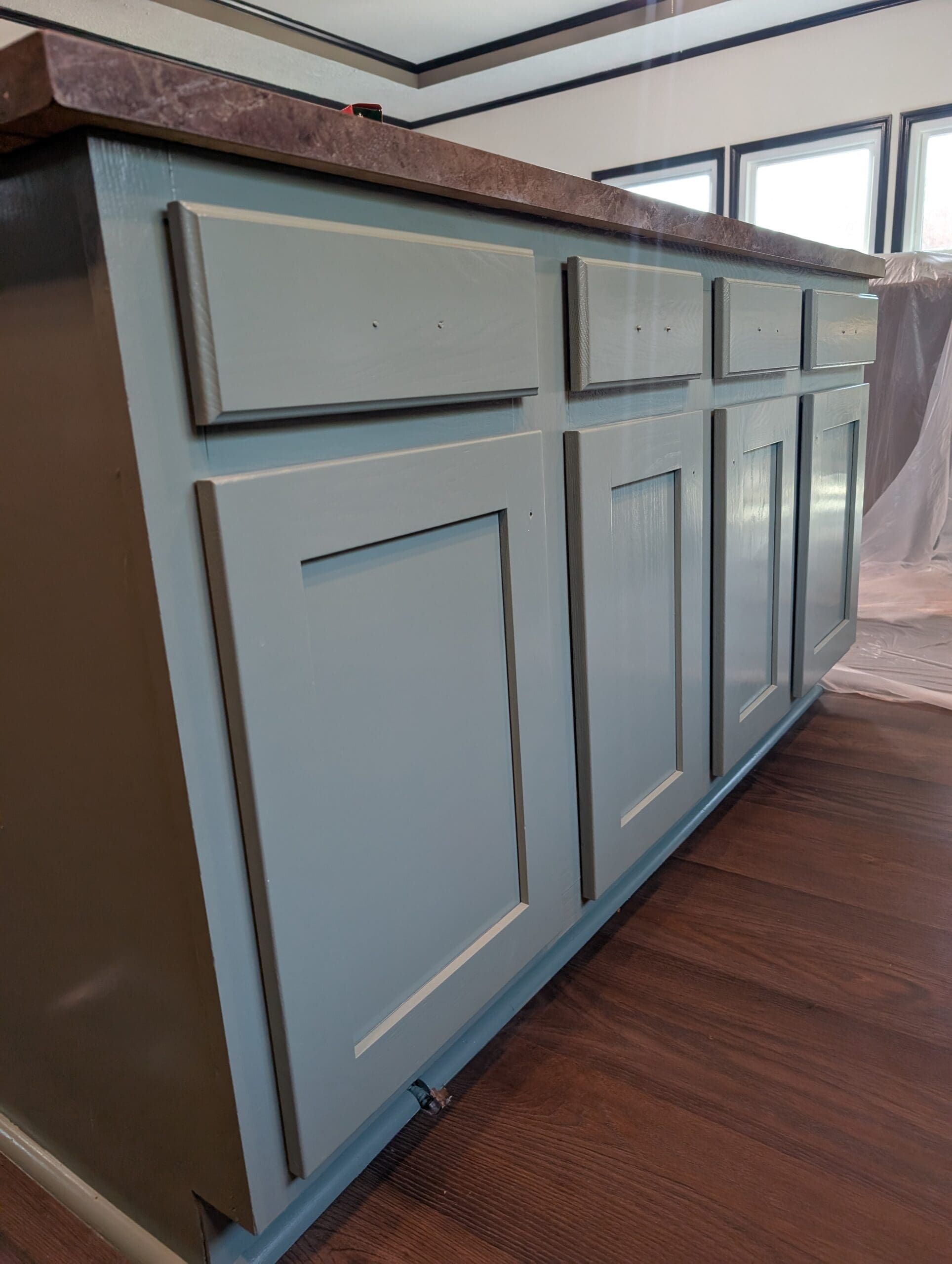 How Many Coats of Primer for Cabinets​